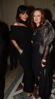 Rihanna feet photo thumbnail