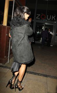 Rihanna feet photo thumbnail