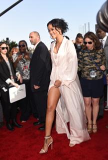Rihanna feet photo thumbnail