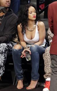 Rihanna feet photo thumbnail