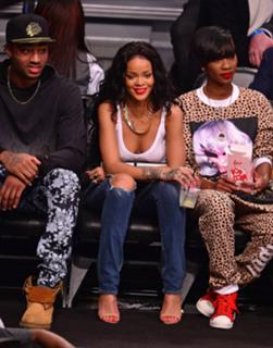 Rihanna feet photo thumbnail