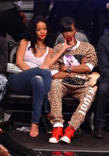 Rihanna feet photo thumbnail