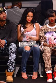 Rihanna feet photo thumbnail