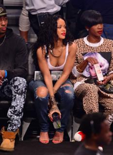 Rihanna feet photo thumbnail