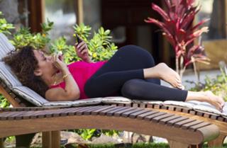 Rihanna feet photo thumbnail