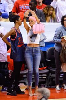 Rihanna feet photo thumbnail