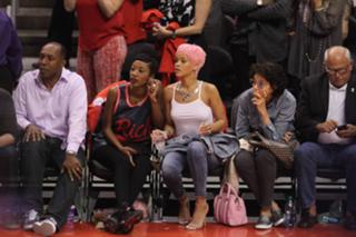 Rihanna feet photo thumbnail