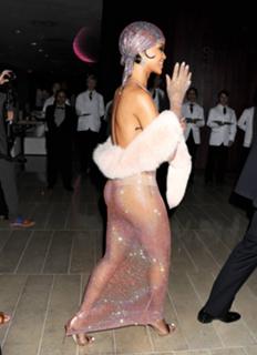 Rihanna feet photo thumbnail