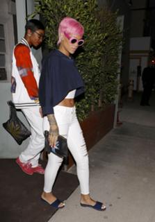 Rihanna feet photo thumbnail
