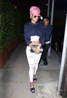 Rihanna feet photo thumbnail