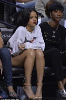 Rihanna feet photo thumbnail