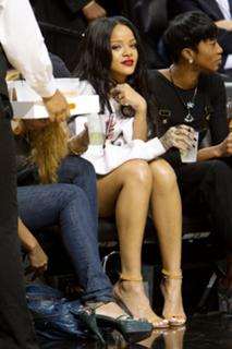 Rihanna feet photo thumbnail