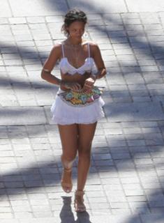Rihanna feet photo thumbnail