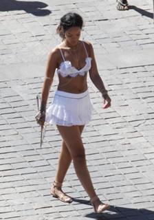 Rihanna feet photo thumbnail