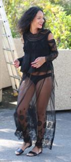 Rihanna feet photo thumbnail