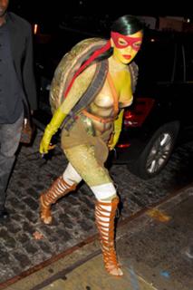 Rihanna feet photo thumbnail