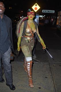 Rihanna feet photo thumbnail
