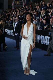 Rihanna feet photo thumbnail