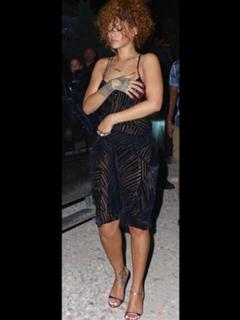 Rihanna feet photo thumbnail