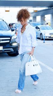 Rihanna feet photo thumbnail