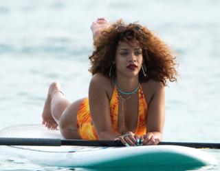 Rihanna feet photo thumbnail