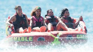 Rihanna feet photo thumbnail