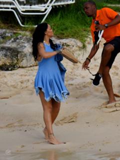 Rihanna feet photo thumbnail