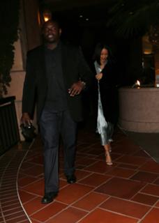 Rihanna feet photo thumbnail