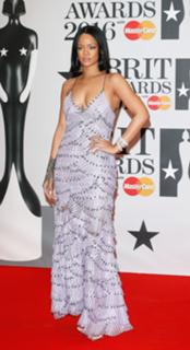 Rihanna feet photo thumbnail