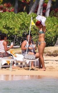Rihanna feet photo thumbnail