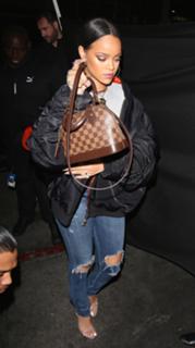 Rihanna feet photo thumbnail