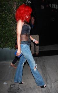 Rihanna feet photo thumbnail