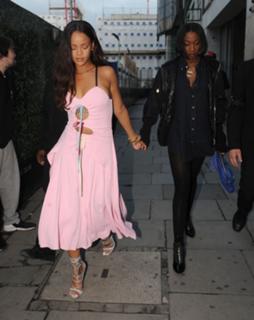 Rihanna feet photo thumbnail