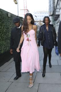 Rihanna feet photo thumbnail