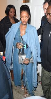 Rihanna feet photo thumbnail