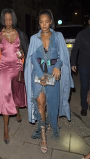 Rihanna feet photo thumbnail