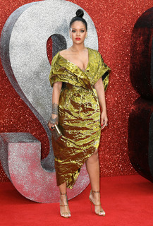 Rihanna feet photo thumbnail