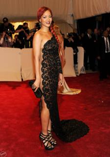 Rihanna feet photo thumbnail