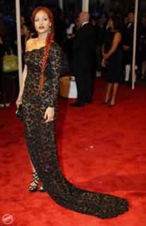 Rihanna feet photo thumbnail