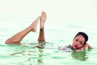Rihanna feet photo thumbnail