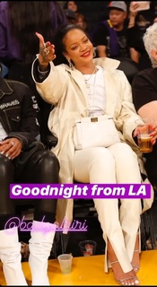 Rihanna feet photo thumbnail