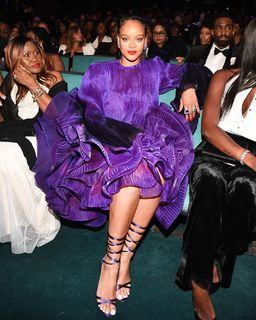 Rihanna feet photo thumbnail