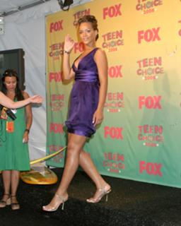 Rihanna feet photo thumbnail