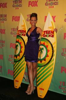 Rihanna feet photo thumbnail