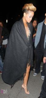 Rihanna feet photo thumbnail