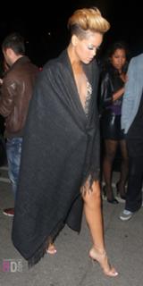 Rihanna feet photo thumbnail