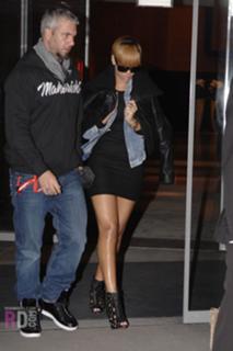 Rihanna feet photo thumbnail