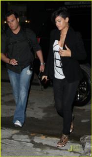 Rihanna feet photo thumbnail