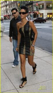 Rihanna feet photo thumbnail