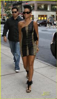 Rihanna feet photo thumbnail